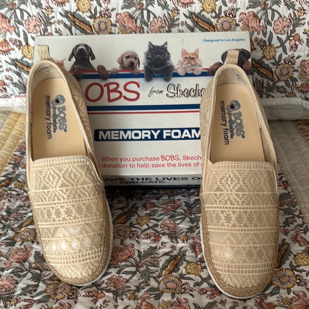 Women's Tan Slip-On Shoes